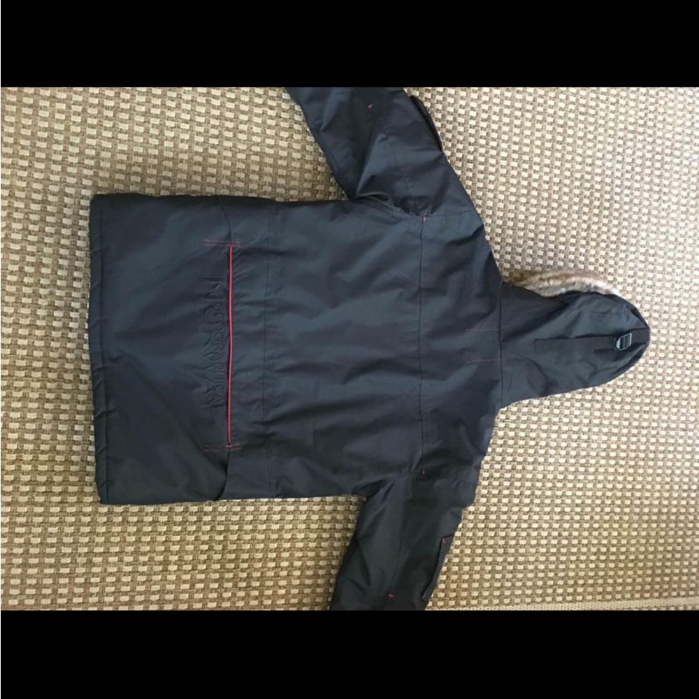 Extremely warm lined coat. Removable faux collar. Like new.